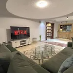 Zamalek Luxuriou Apt