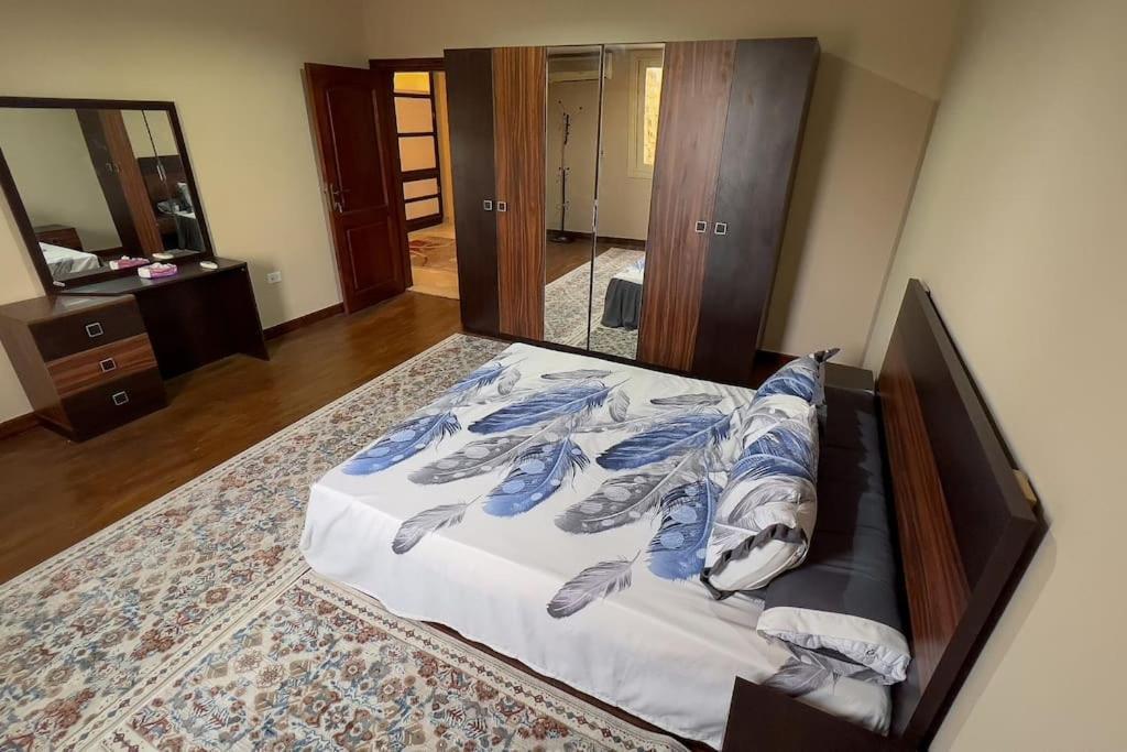 Apartment Zamalek Luxuriou Cairo